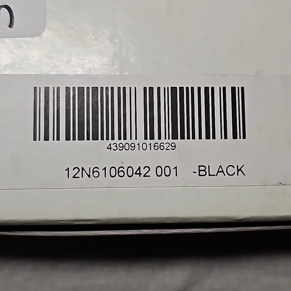 Sold- Givenchy Wallet - Picture 13 of 13